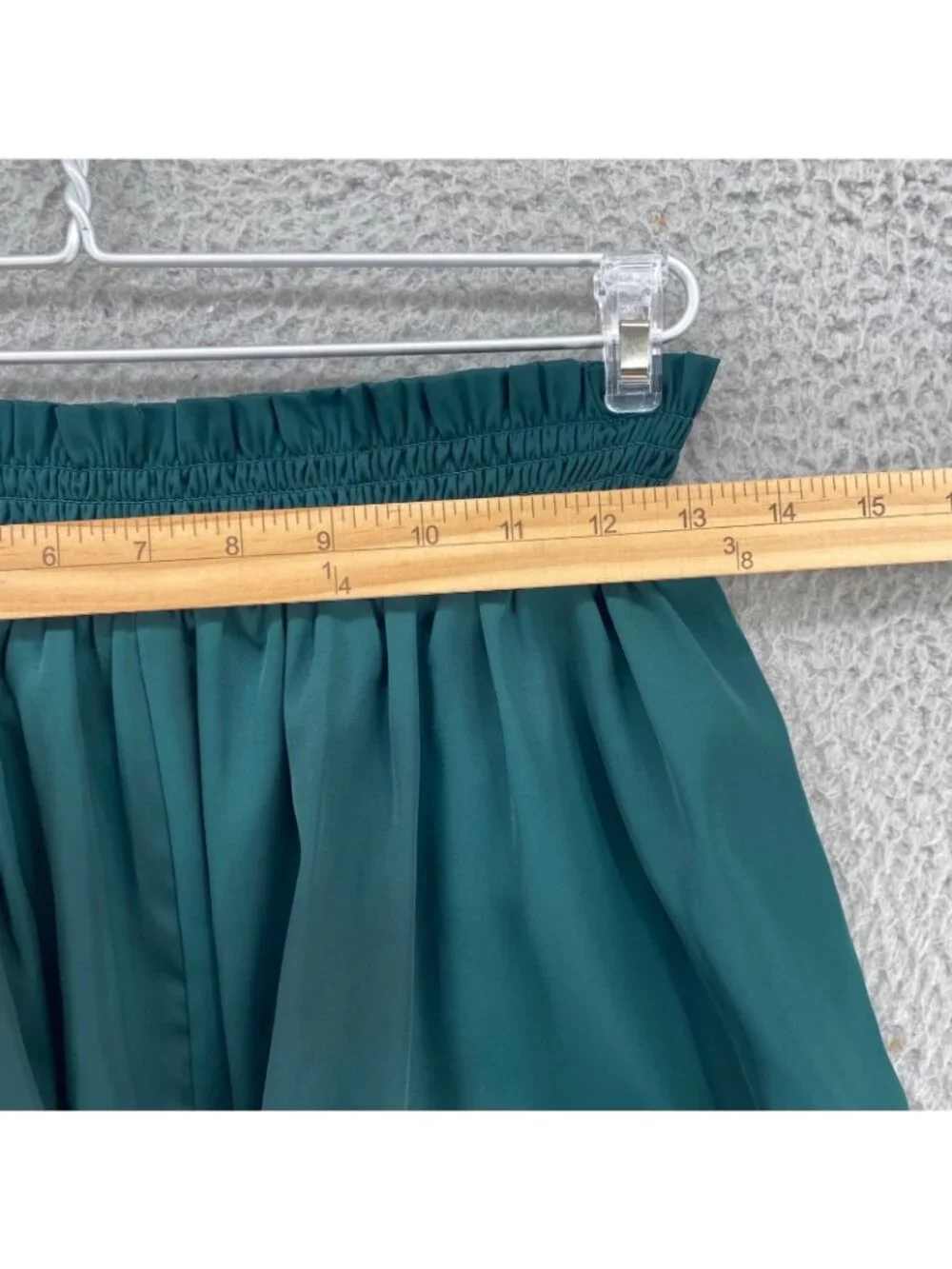 Birdy Grey Pajama Set Womens Large Emerald Ruffled Shorts Button Up Shirt Lounge